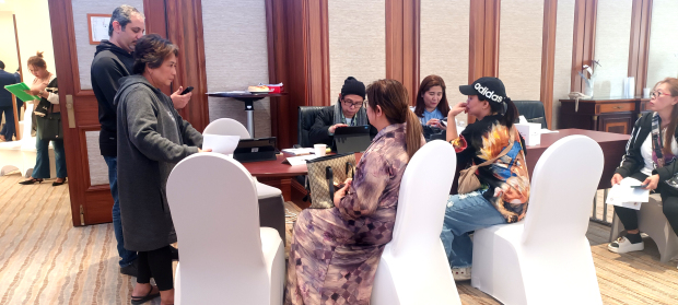 Filipinos get digital OWWA cards processed